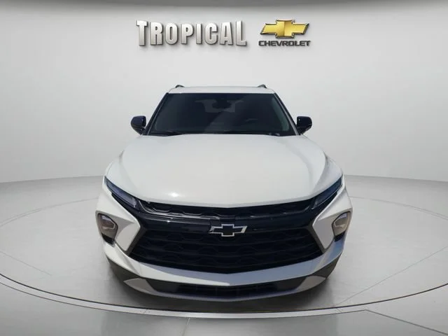 New 2026 Summit White Chevrolet 2LT image 8