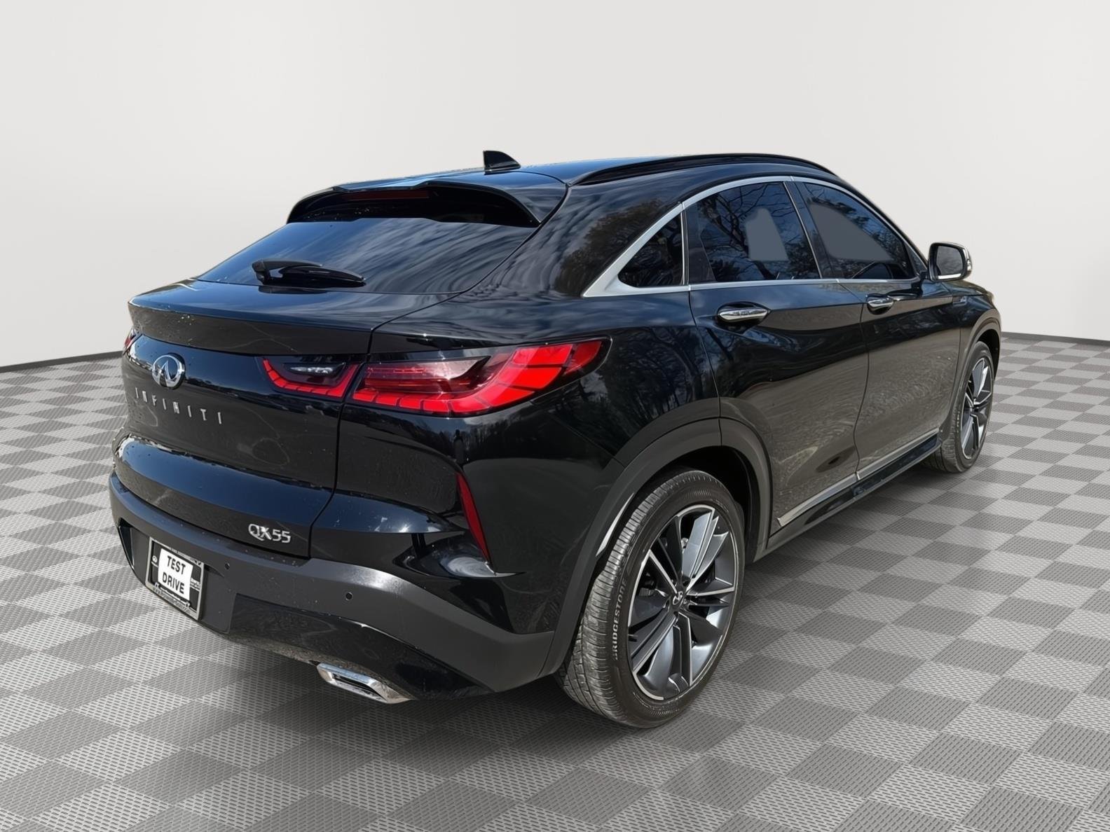 Used 2025 Black Obsidian INFINITI ESSENTIAL image 6