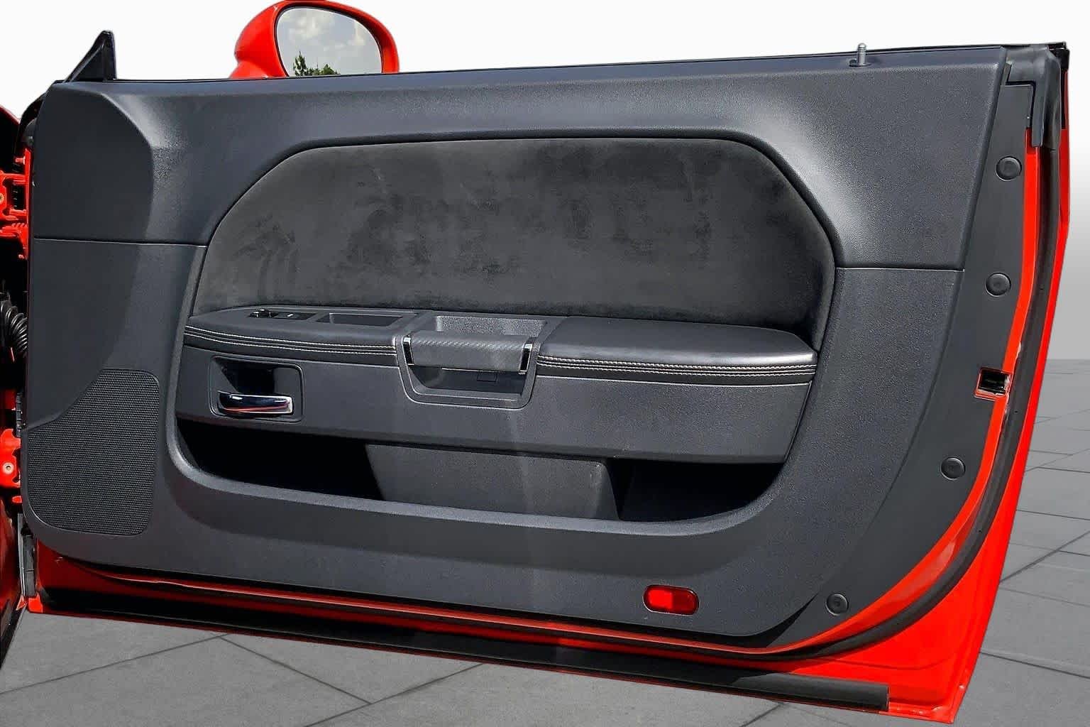 Used 2009 Hemi Orange Pearl Dodge SRT8 image 21