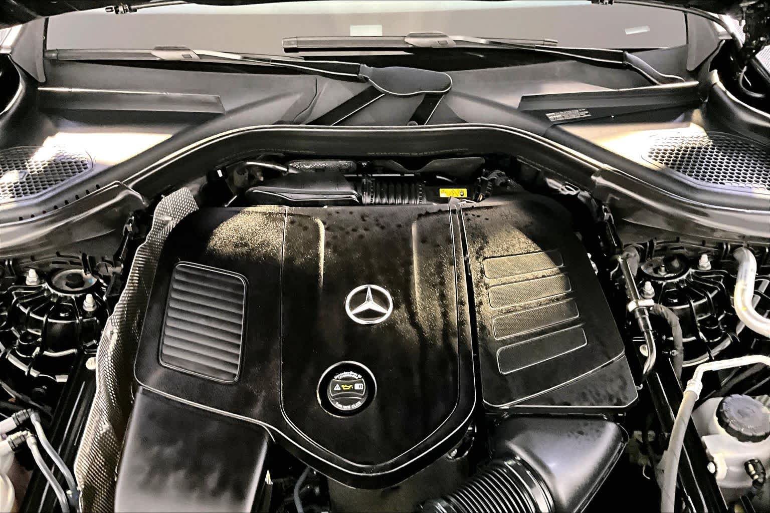 Used 2023 Black Mercedes-Benz GLC 300 image 30