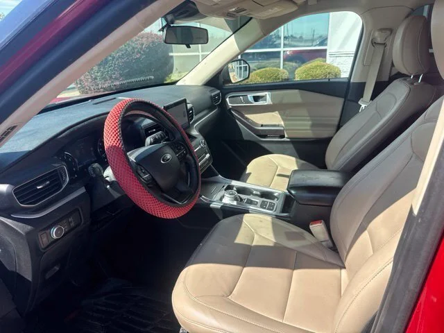 Used 2020 Red Ford XLT image 13