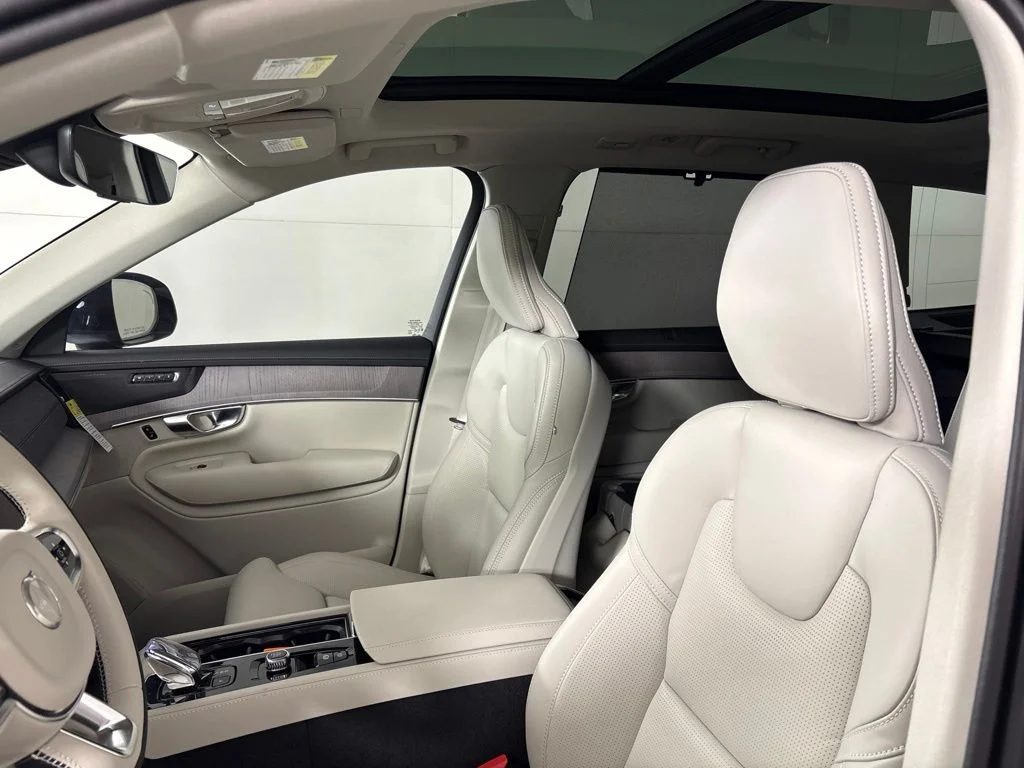 New 2026 Crystal White Volvo Ultra image 31