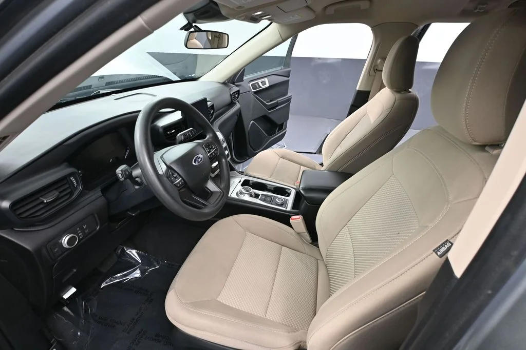 Used 2022 Silver Ford Base image 21
