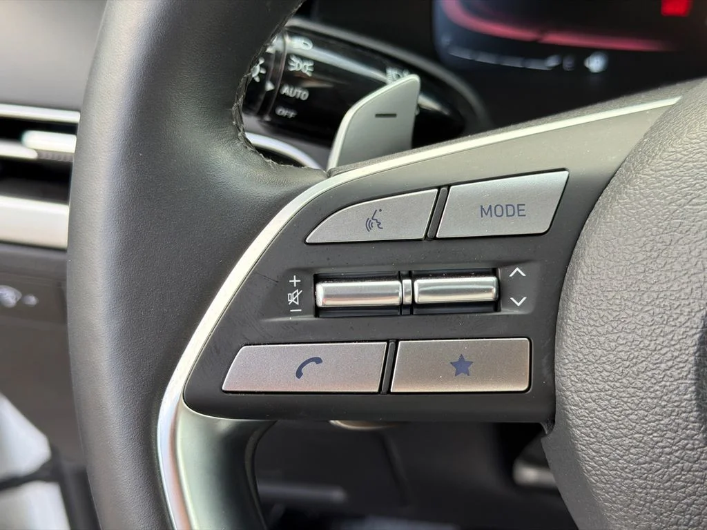 Used 2025 White Hyundai XRT image 25