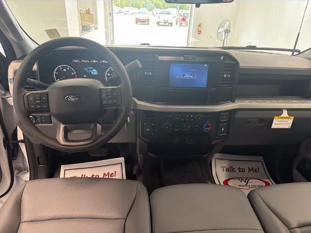 New 2027 Oxford White Ford F-350® XL image 35