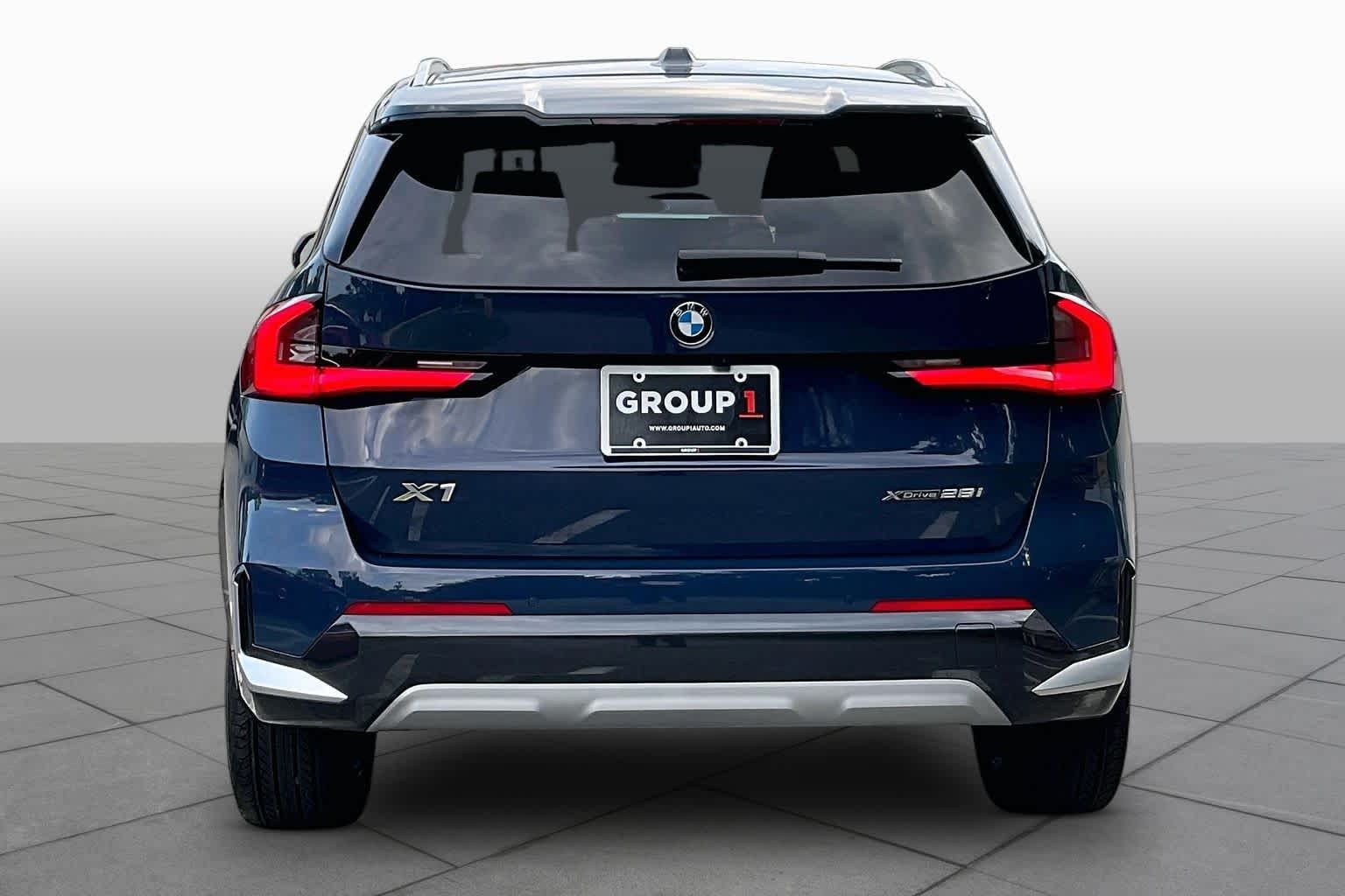 New 2026 Night Dusk Blue Metallic BMW xDrive28i image 4