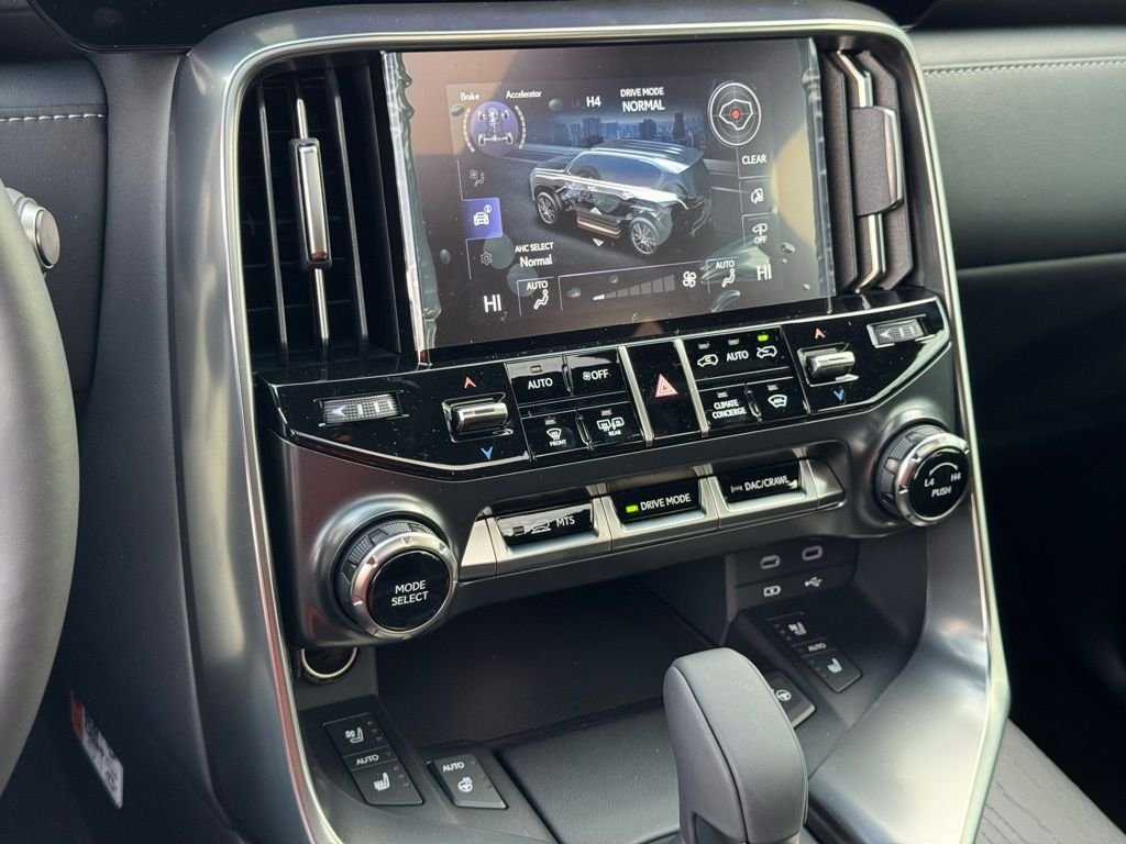 2026 Lexus LX 700h Overtrail - Photo 34