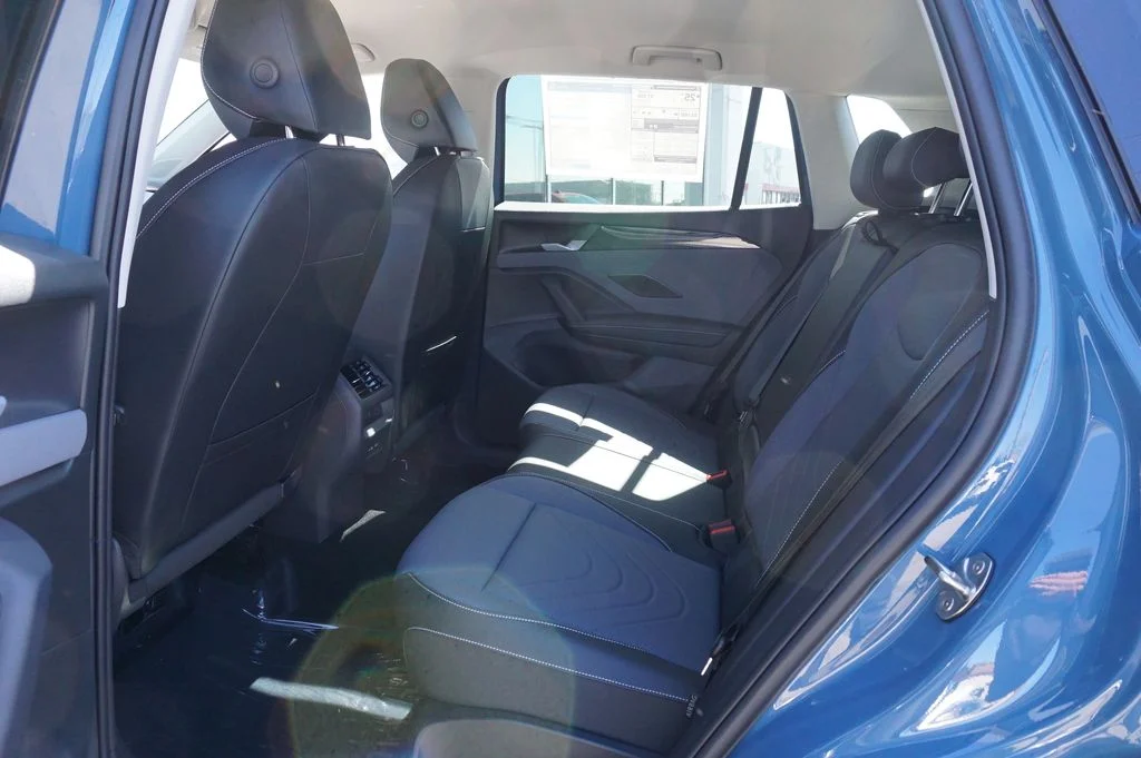 New 2026 Blue Volkswagen SE image 10