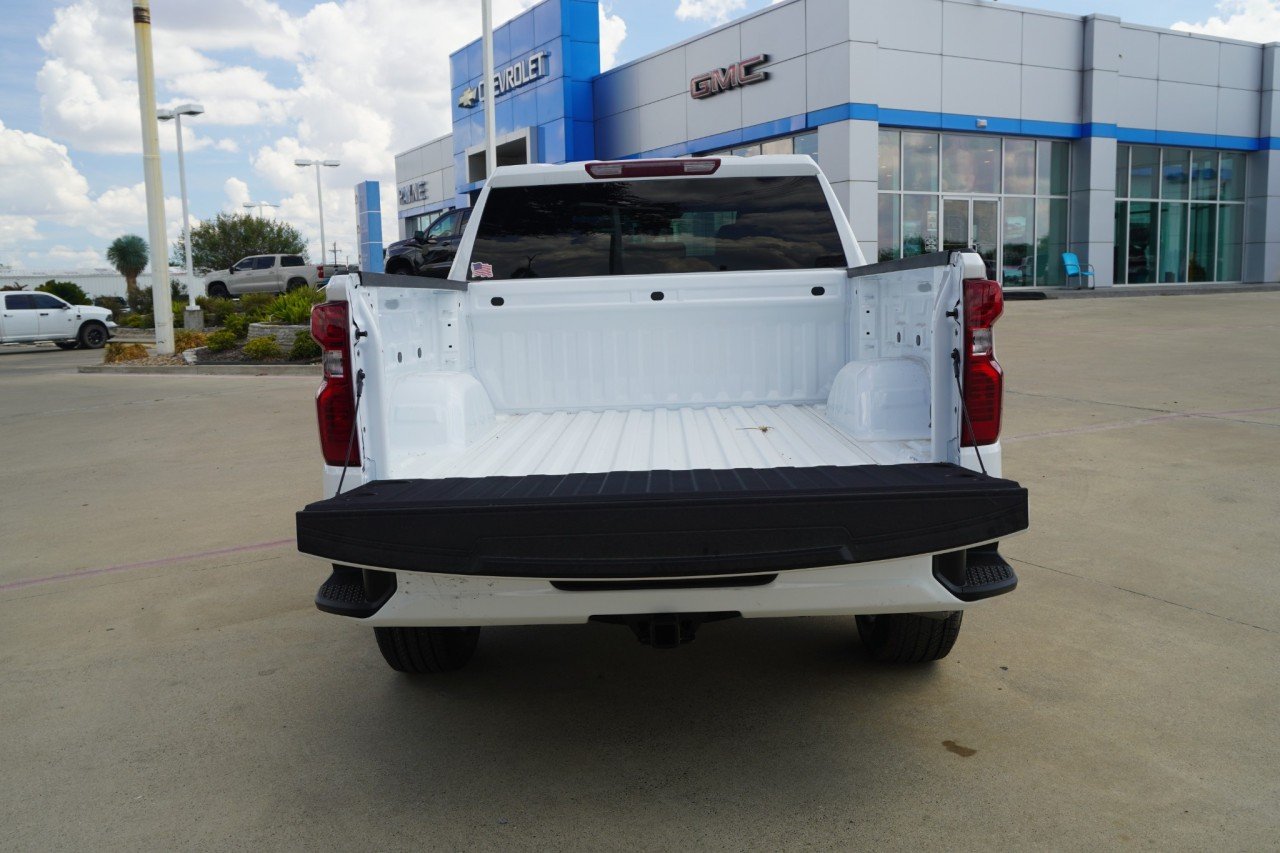 2026 Chevrolet Silverado 1500 Custom - Photo 9