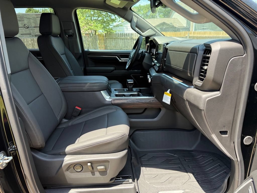 New 2026 Onyx Black GMC SLT image 20
