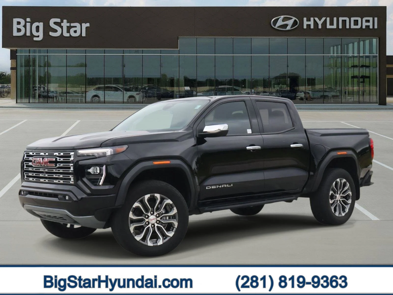 2023 GMC Canyon 4WD Denali Crew Cab Short Box's photo