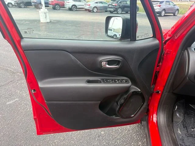 Certified Used 2022 Colorado Red Jeep Altitude image 12