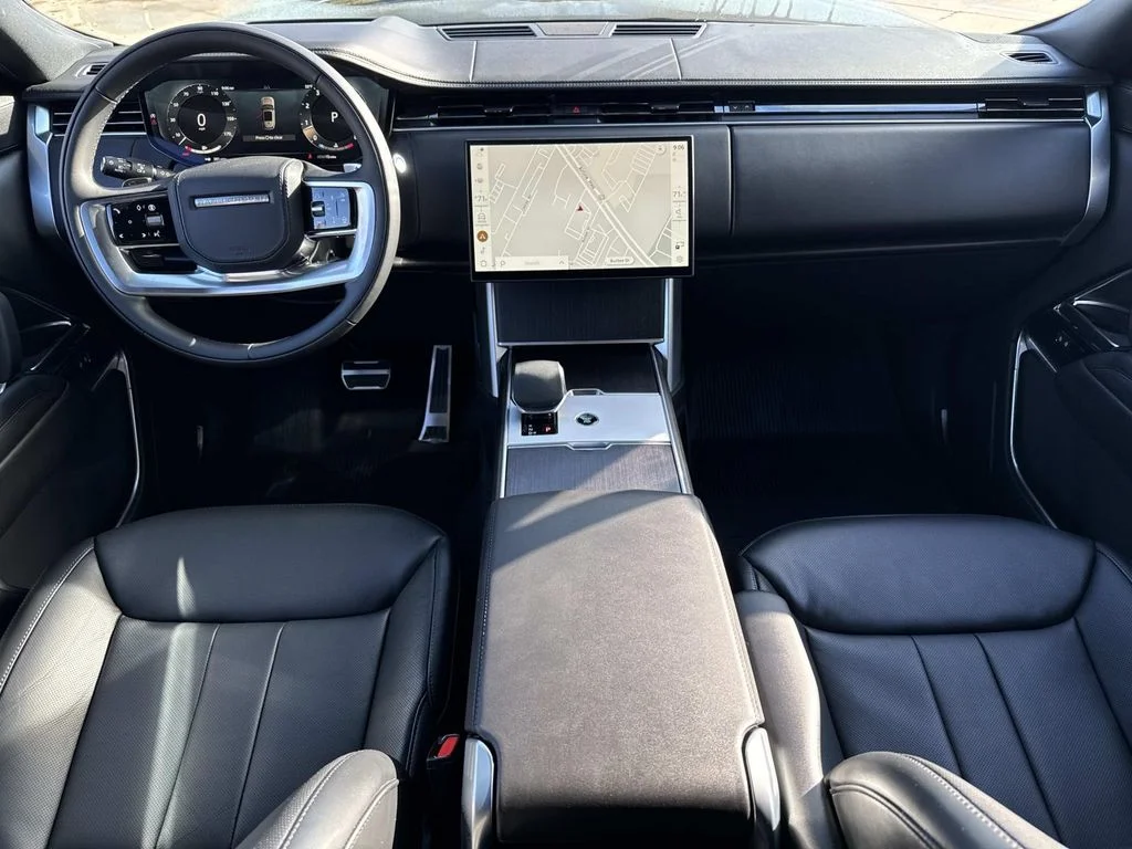 2025 Land Rover Range Rover SE - Photo 9