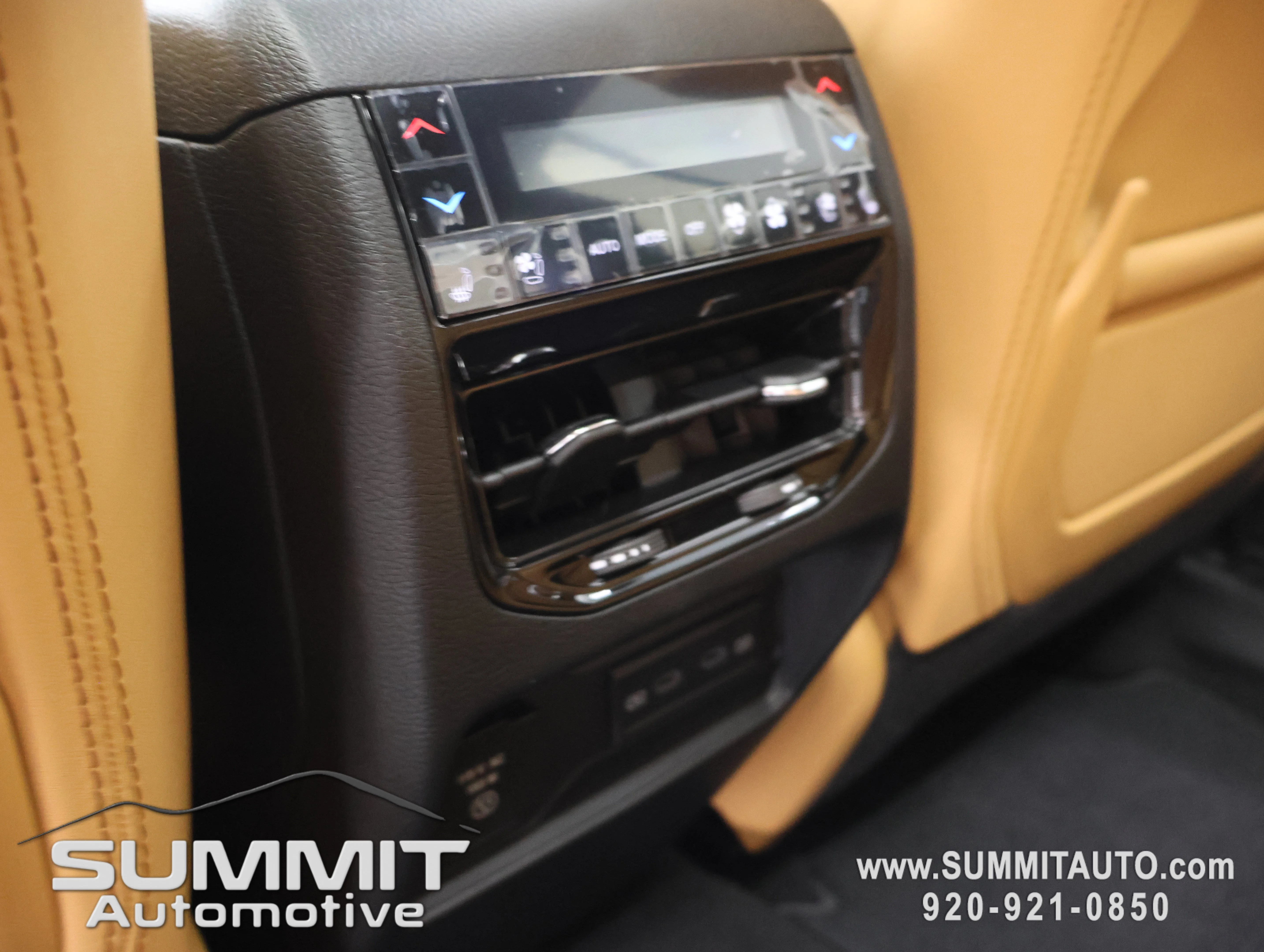 New 2026 Diamond Black Crystal Pearl-Coat Exterior Paint Jeep Summit image 41