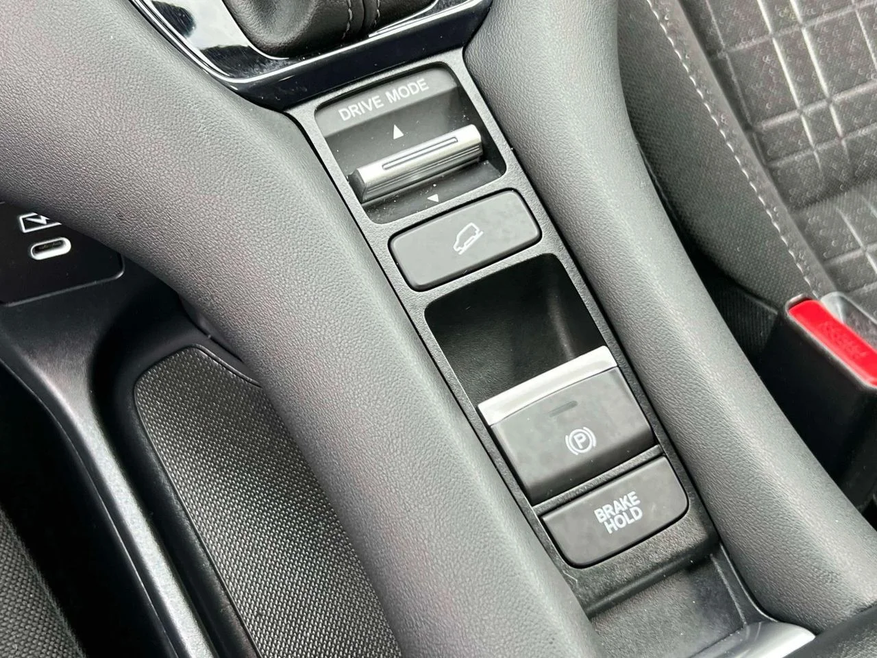 2024 Honda HR-V LX - Photo 32