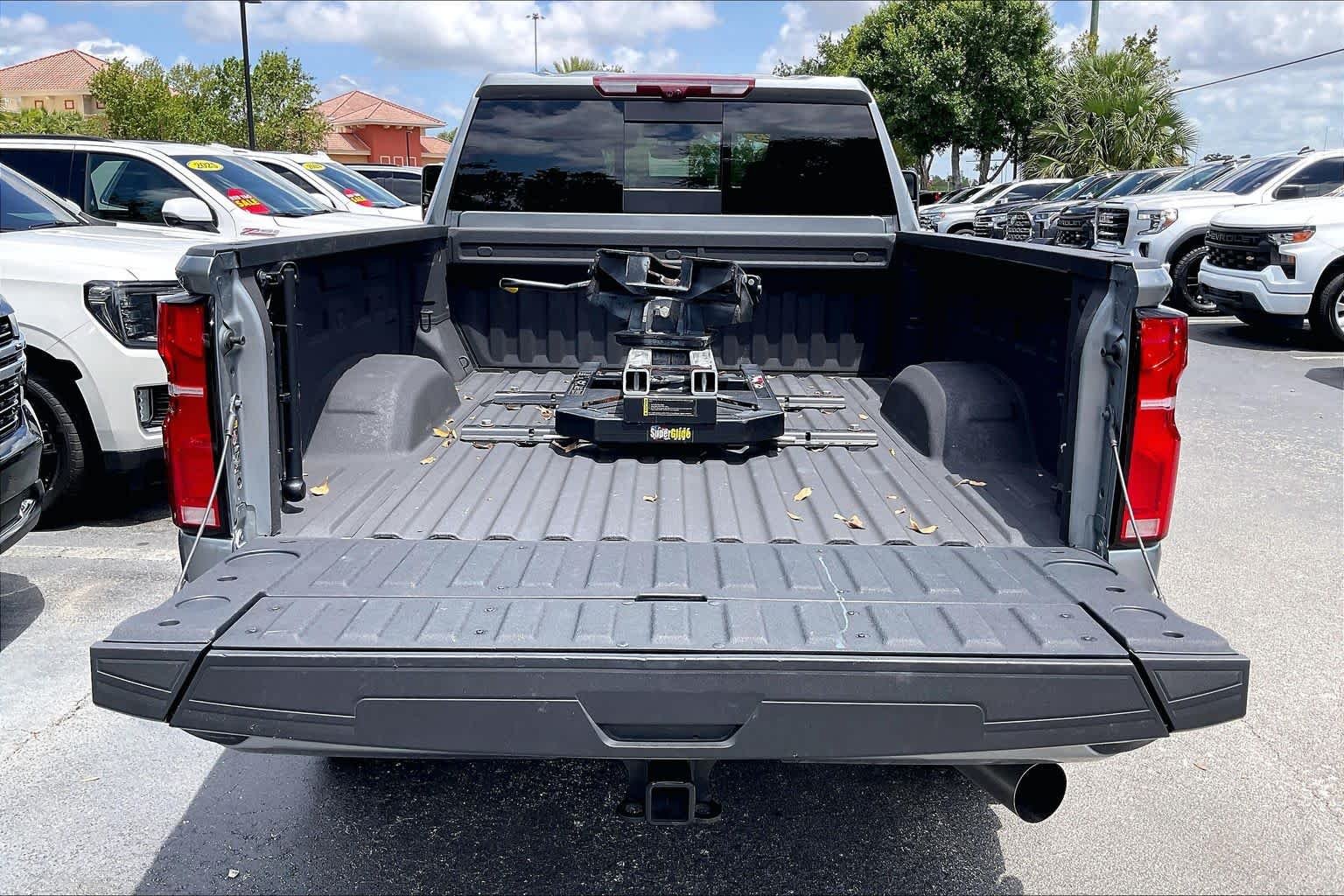 Used 2025 Sterling Gray Metallic Chevrolet High Country image 31