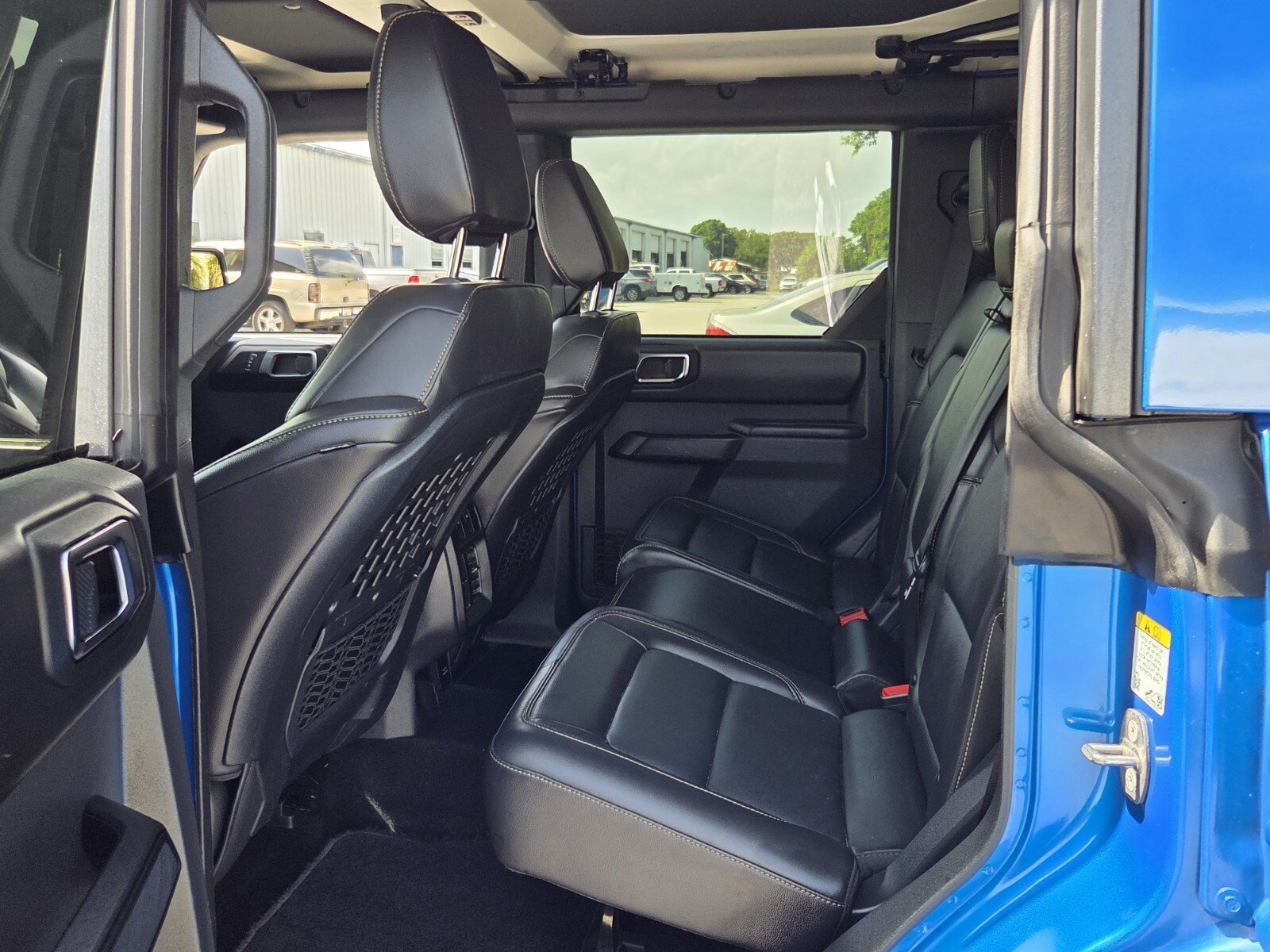 Used 2025 Velocity Blue Metallic Ford Badlands image 10