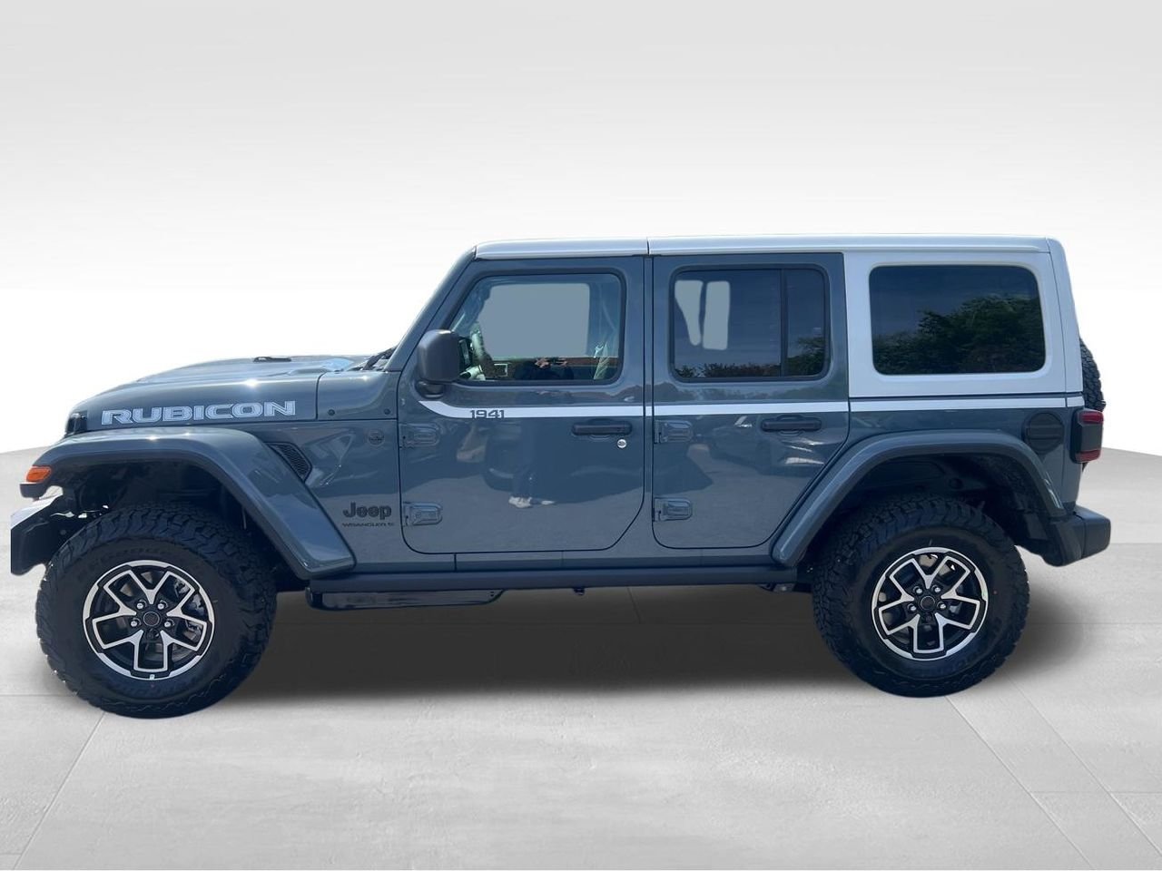 New 2026 Anvil Clear-Coat Exterior Paint Jeep Rubicon image 2