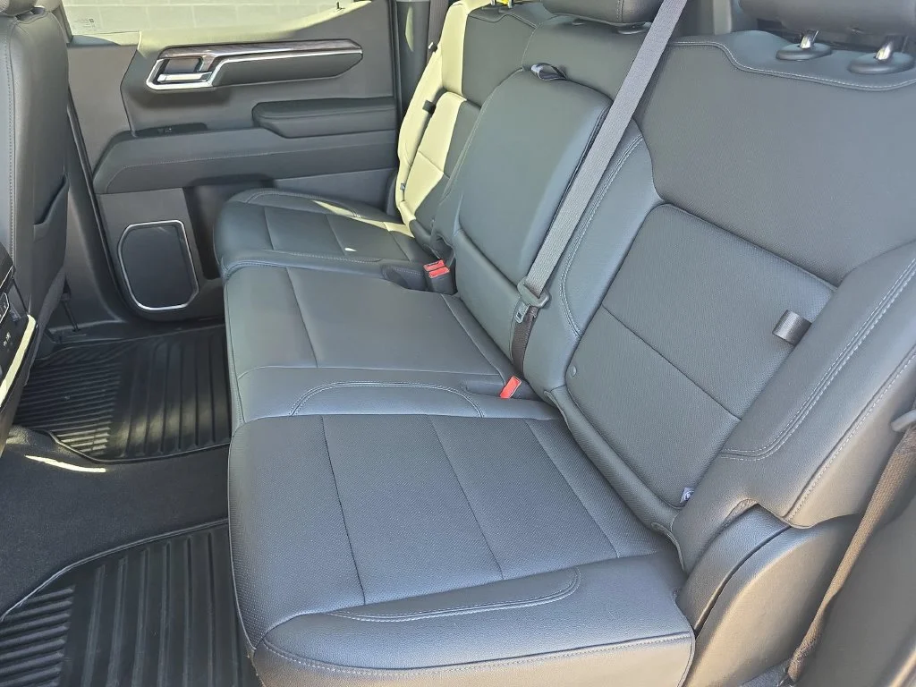 2023 Chevrolet Silverado 1500 LTZ - Photo 26