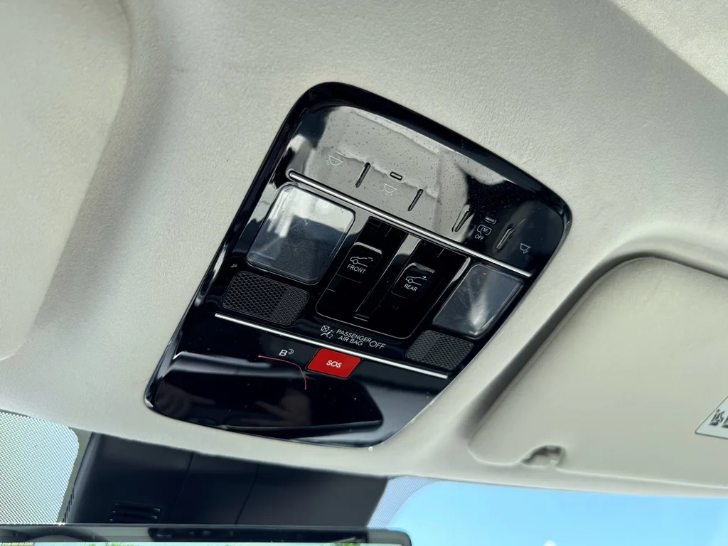 Used 2024 Hampton Gray Hyundai Calligraphy image 28