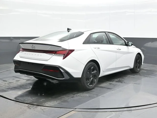 New 2026 White Hyundai SEL Sport image 9