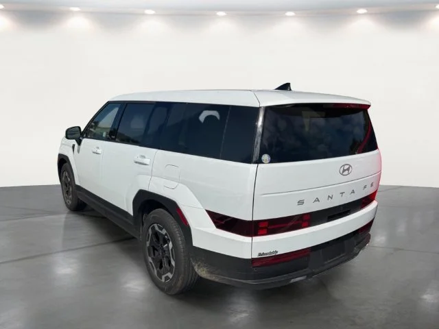 Used 2026 White Hyundai SE image 19