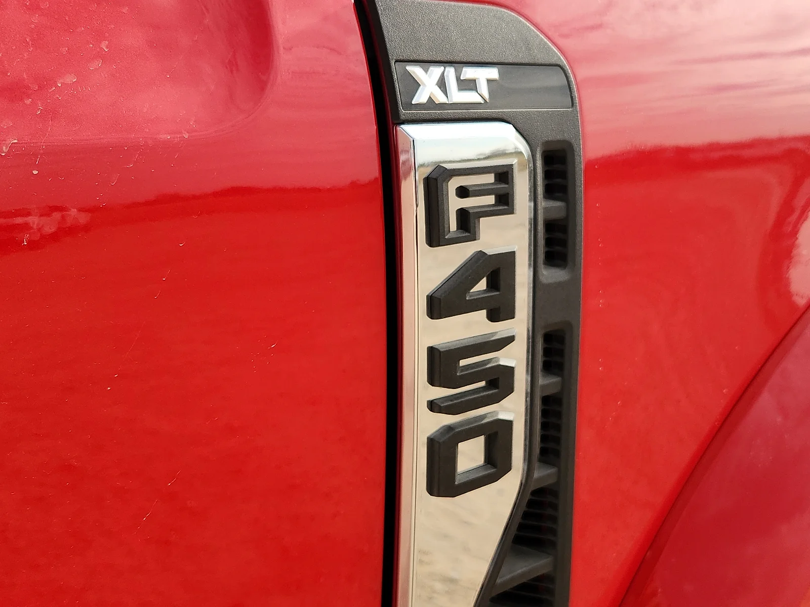 New 2027 Race Red Ford XLT image 10