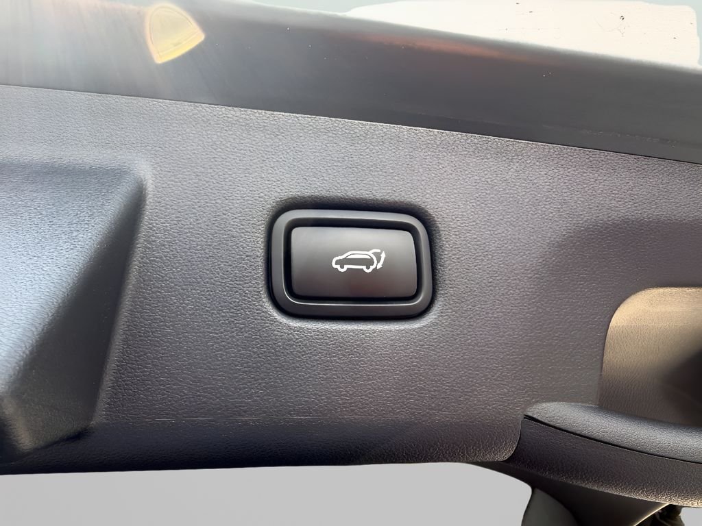 Certified Used 2024 Amazon Gray Hyundai Limited image 17