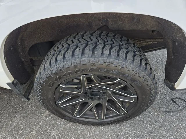 Used 2021 White Chevrolet RST image 6
