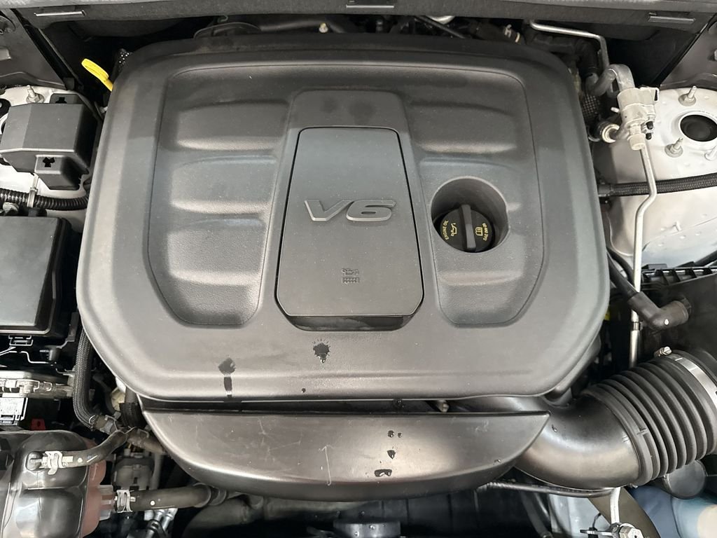 Used 2020 Bright White Clearcoat Jeep Limited image 34