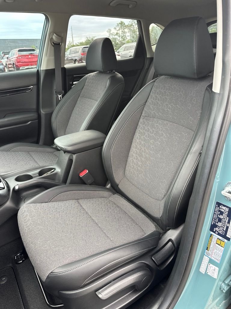 Used 2025 Blue Kia S image 16