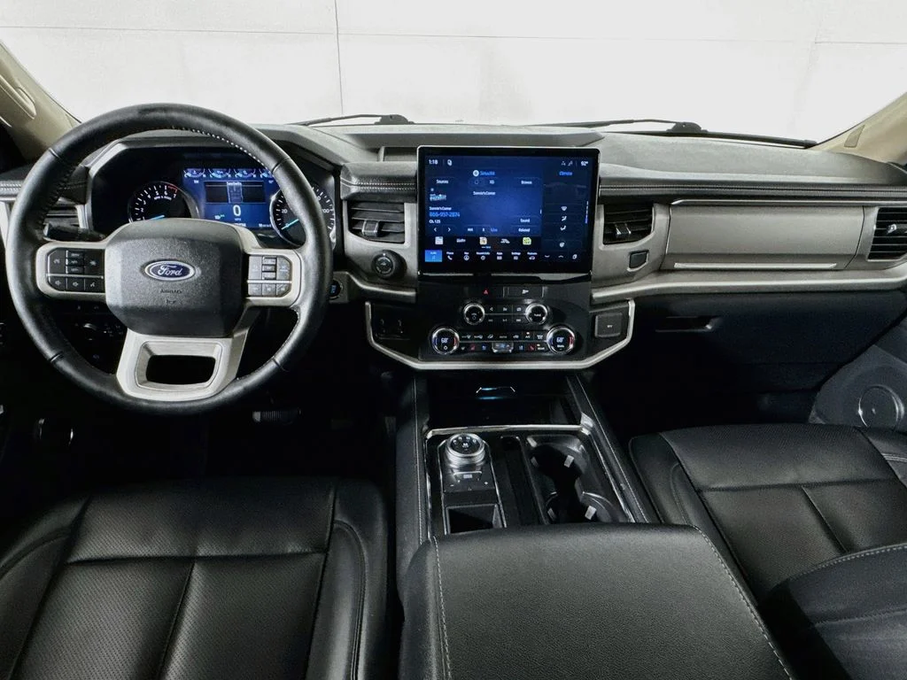 Used 2022 Black Ford XLT image 26