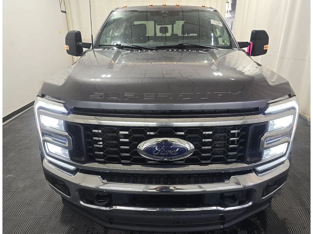 Used 2024 Carbonized Gray Metallic Ford LARIAT image 2