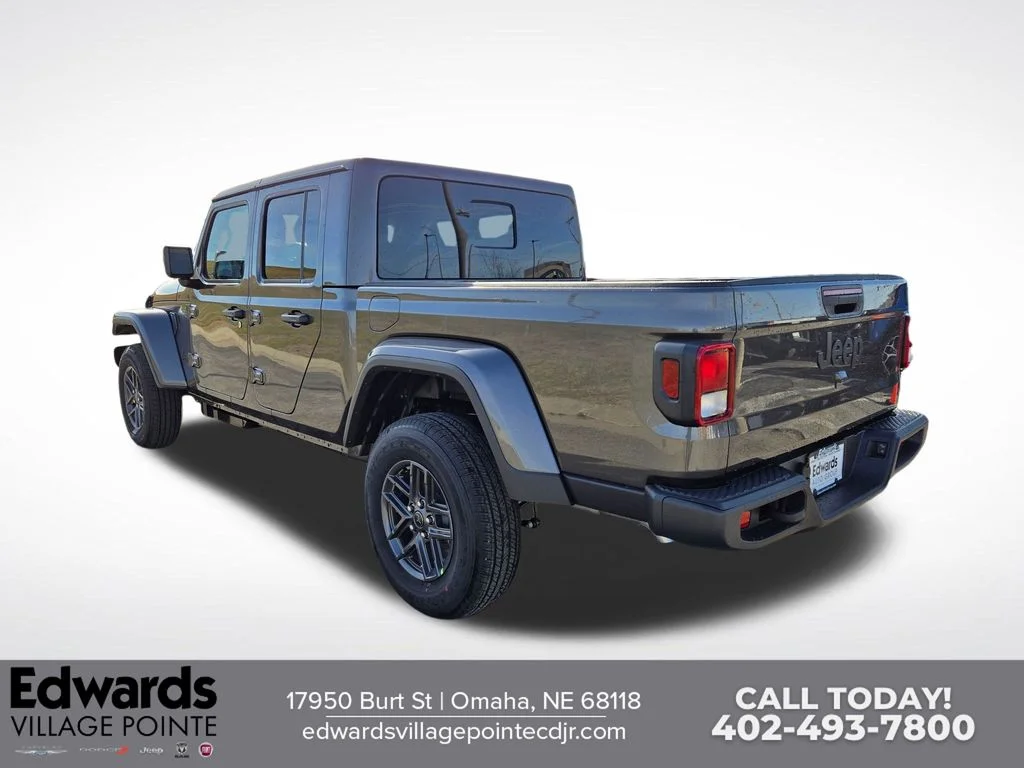 New 2026 Granite Crystal Metallic Clear-Coat Exterior Paint Jeep Sport S image 5