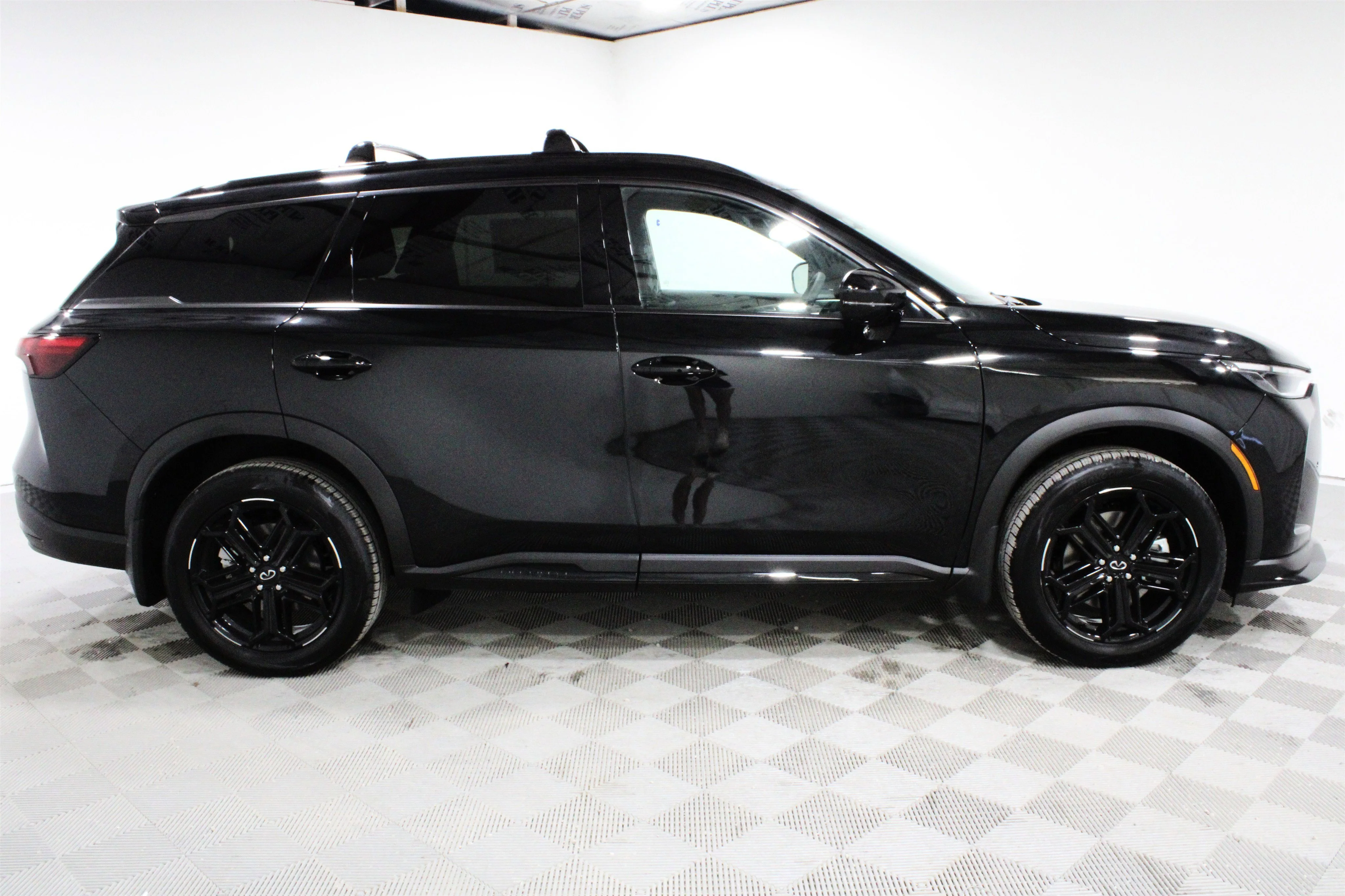 New 2027 MINERAL BLACK INFINITI Sport AWD image 30