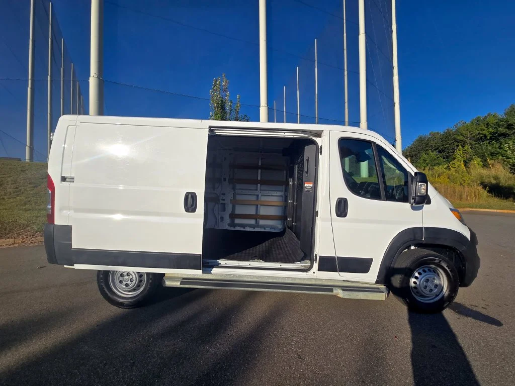 Used 2025 White Ram Base image 5