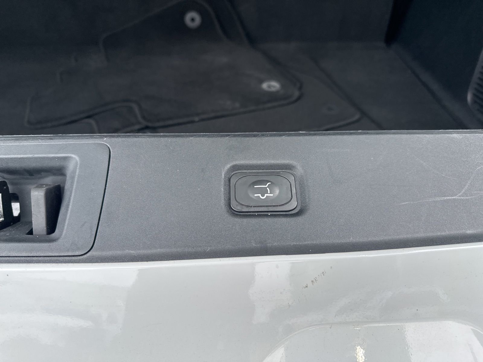 Used 2025 White Ford Active image 30