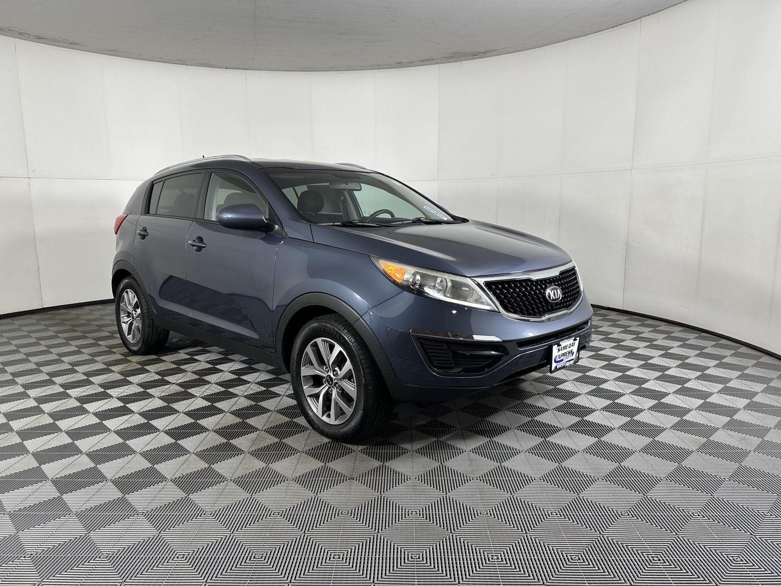 Used 2016 Twilight Blue Kia LX image 28