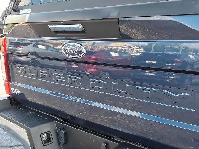 Used 2020 Blue Ford XLT image 30