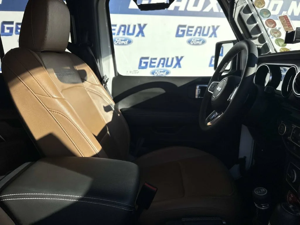 Used 2023 White Jeep Rubicon image 24