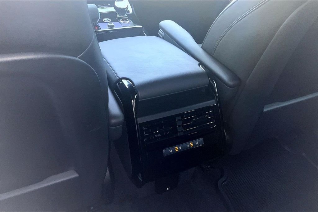 Used 2023 Santorini Black Metallic Land Rover SE Dynamic image 24