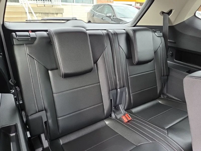 Used 2023  Volkswagen 3.6L V6 SE w/Technology image 19