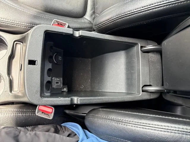 Used 2019 Billet Silver Metallic Clearcoat Jeep Latitude image 25