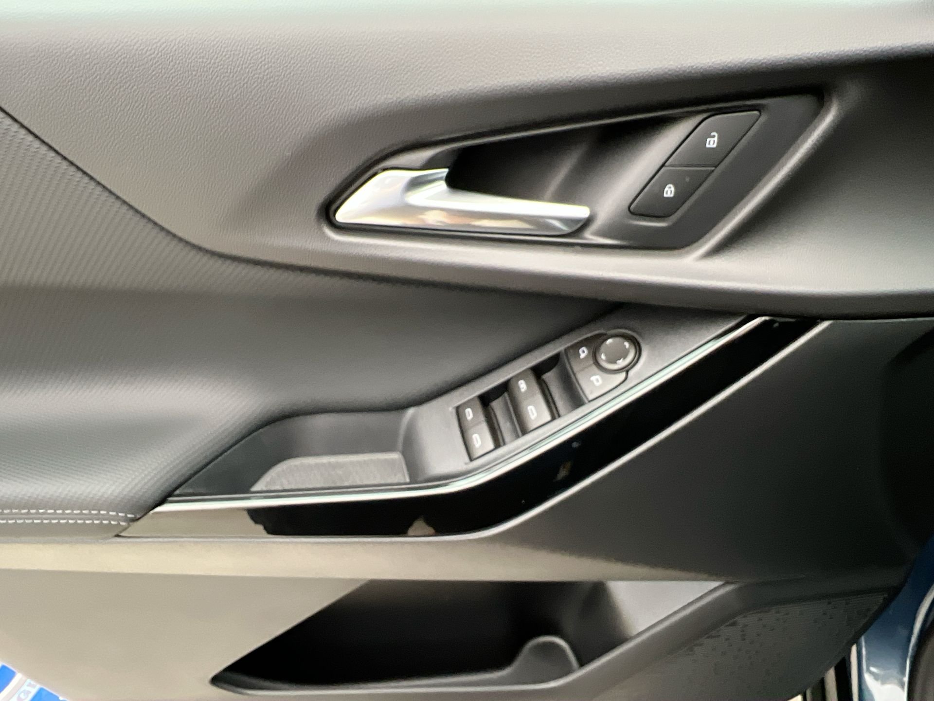 2026 Chevrolet Equinox LT - Photo 64