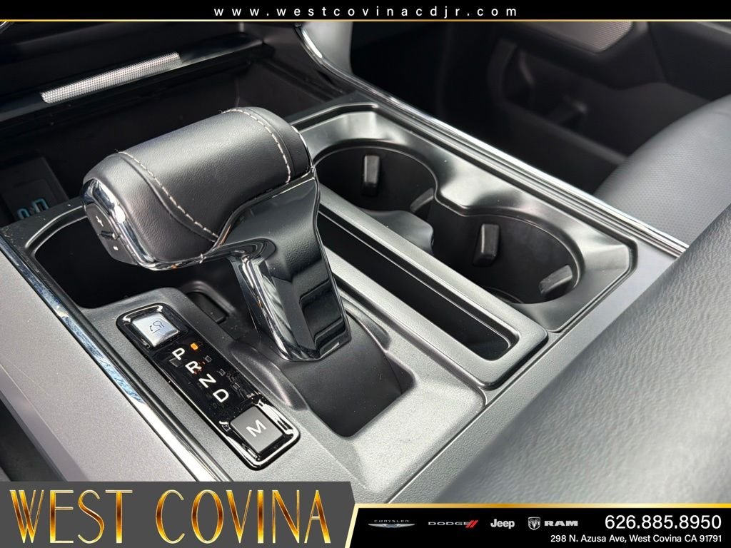 Used 2023 Black Ford Lariat image 28