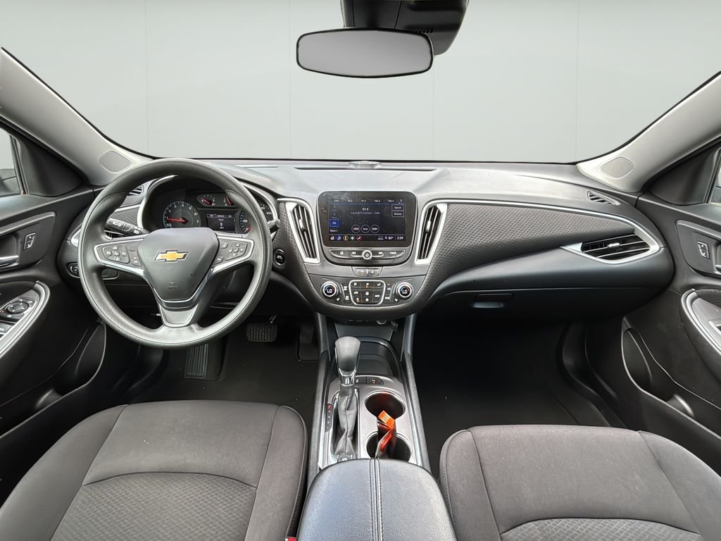 Used 2024 Summit White Chevrolet LT image 20