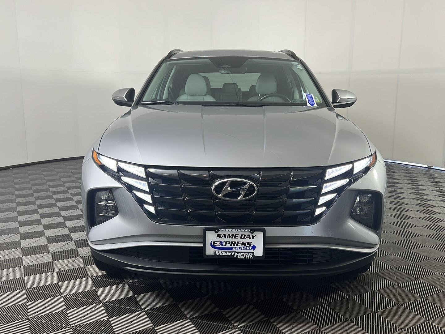 Used 2023 Shimmering Silver Hyundai SEL image 8