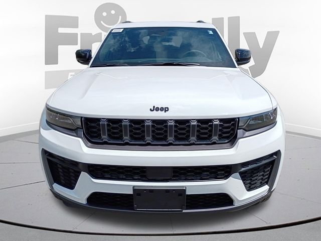 New 2026 Bright White Clearcoat Jeep Altitude image 2
