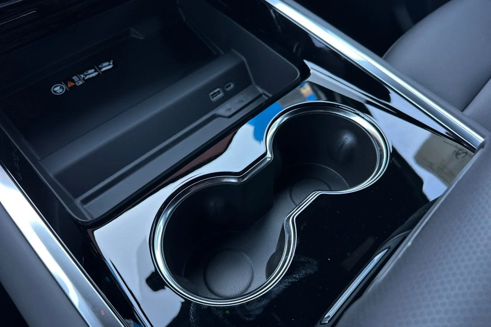 2026 Chevrolet Tahoe Premier - Photo 31