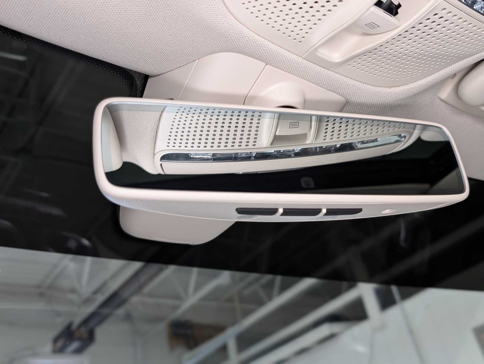 Used 2019 Polar White Mercedes-Benz C 300 image 32